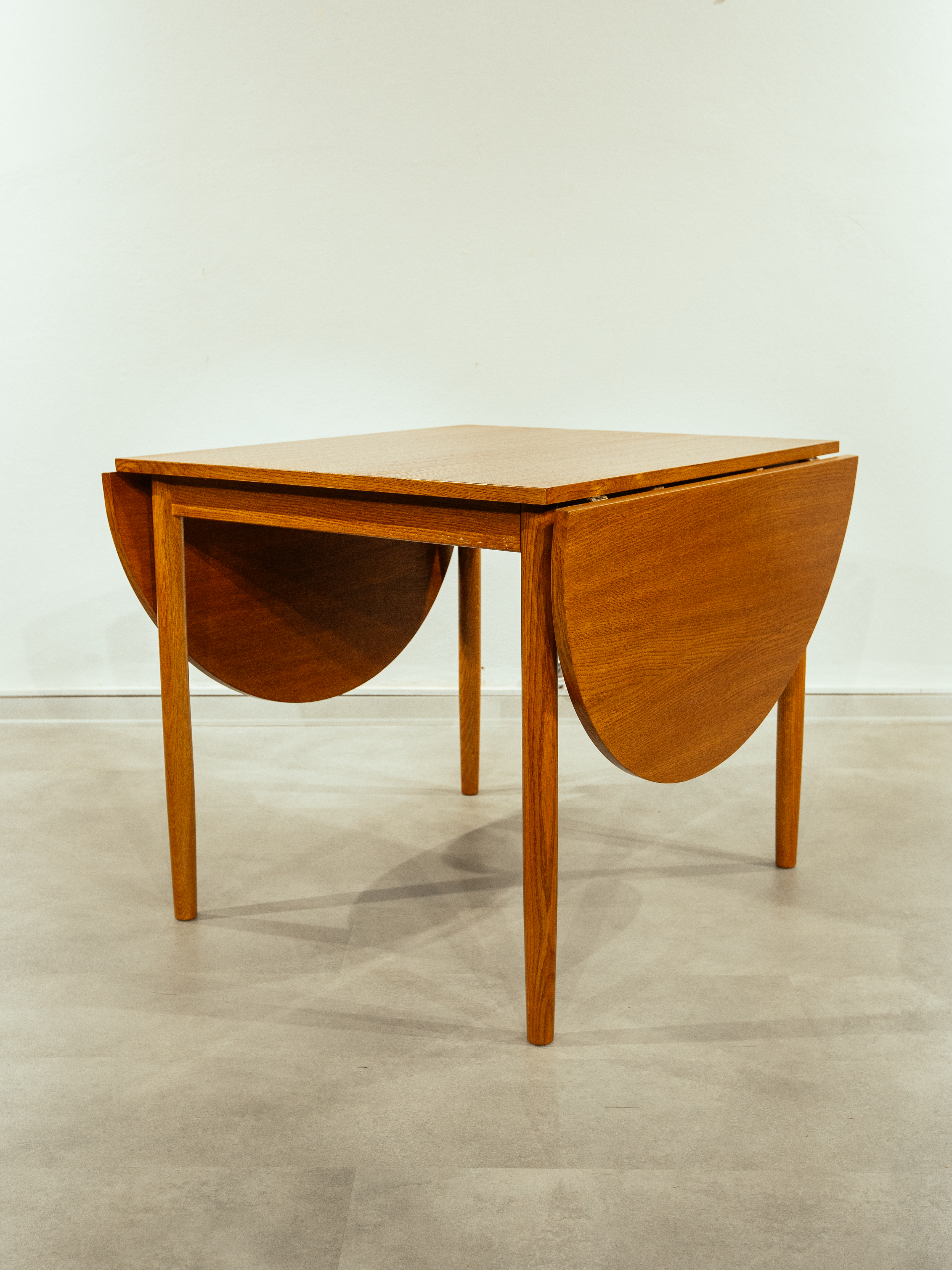 İskandinav , meşe kanatlı masa 